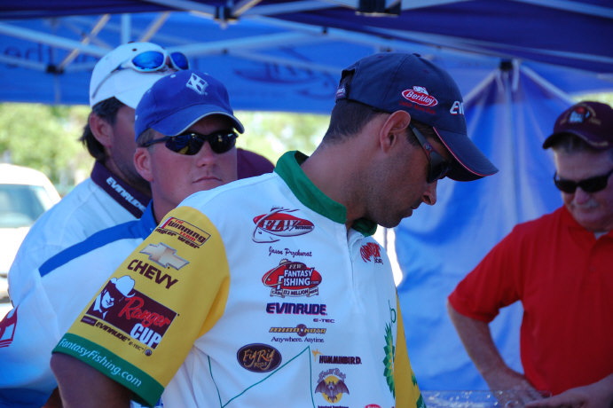 79FDA23A-95CA-40BB-88FF-B95428D013F1