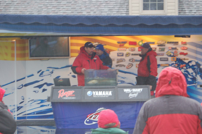 7A09650C-1869-4BA2-A459-F0AA5E2EAA98