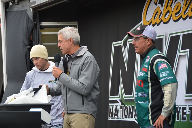 7A18941A-34F3-409F-B827-D809E2FC5E4C