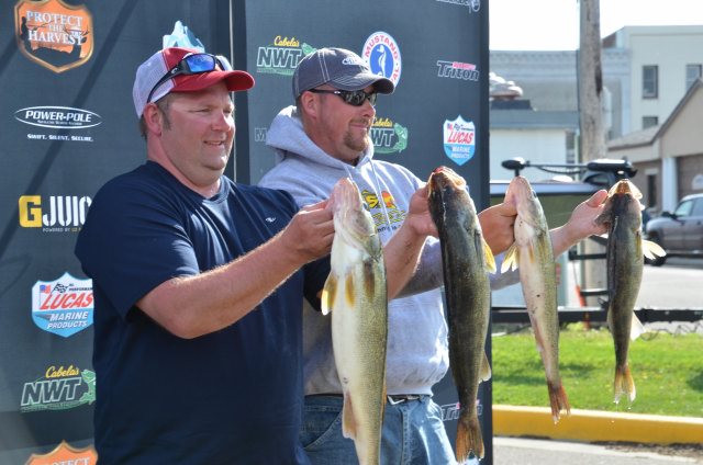 7A4940EF-54FB-4827-88CE-57F385449A23