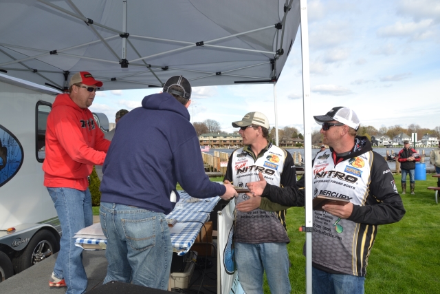 7A554793-B361-42C1-B537-2F72F74126F1