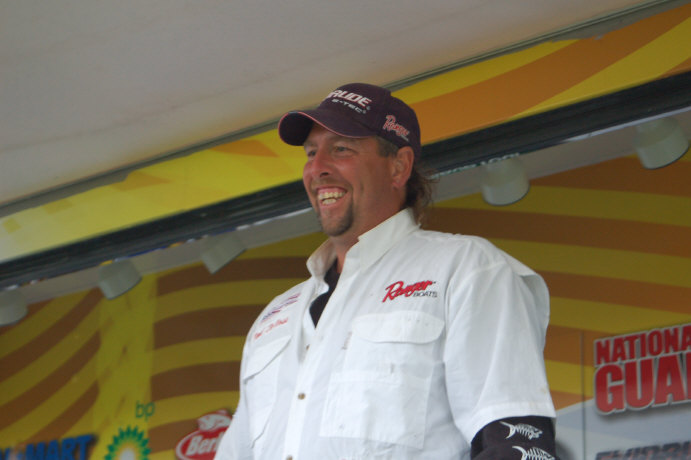 7A6BD886-D016-499D-B769-DA075BAB3A43