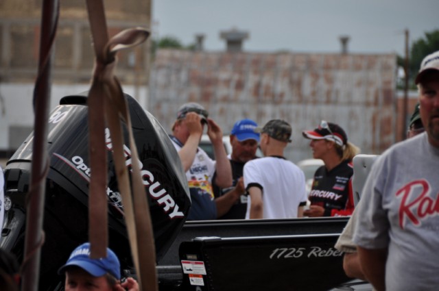 7A6F5373-BD10-49D3-844C-B3797748E070