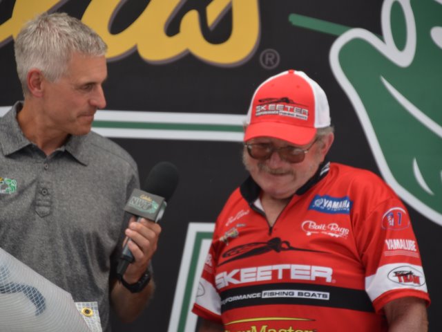 7B1F3983-B3AC-42D1-A5E4-5F9F9D7F52BE