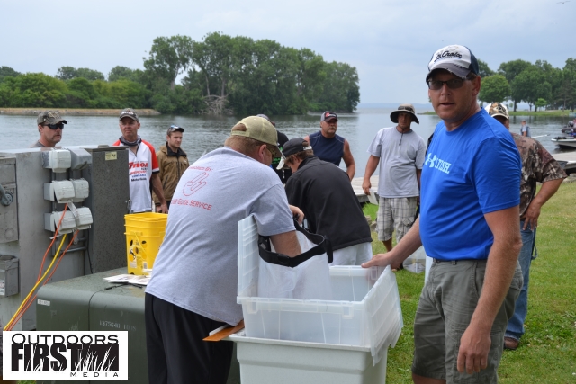 7B1F9B32-C893-4849-B46E-F493FDB9E951