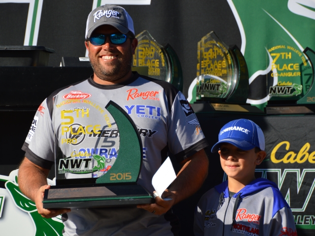 7B283301-EC3E-4442-A99B-558D2597DBC4