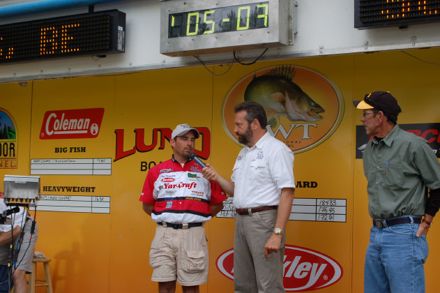 7B4111EF-E3A3-4A4E-86F3-73714FA91050