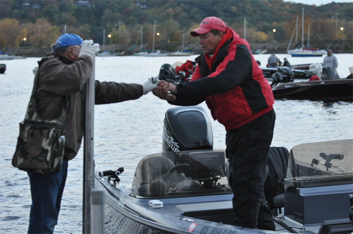 7B734C69-9B69-4774-BF8D-47DFA55F3036