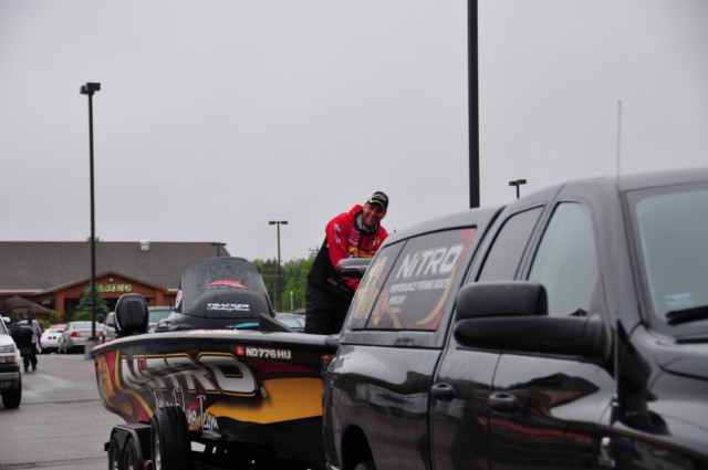 7B8E2B95-EF70-49FB-8FCC-2D7103EC645F