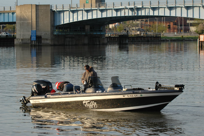 7B932E30-441B-40AF-B4F8-156C959D41C9