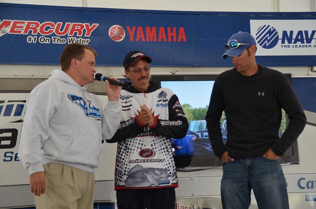 7B9632A4-4C82-4687-8B3D-7B8FFBA10EB1