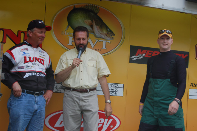 7B98B511-92CA-48C5-A125-84185E4A6496