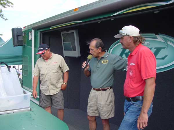 7B9C6624-6704-4C4C-9E32-A2DC15DDE045