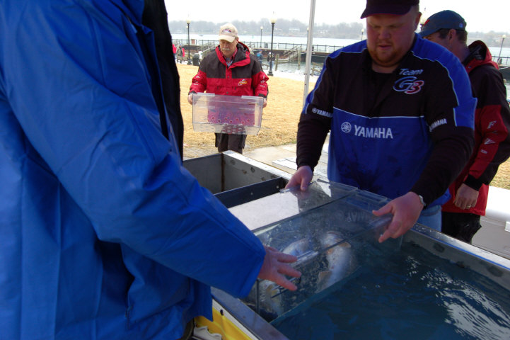 7BA1CF90-9B42-4D6B-AE00-33C277A6524C