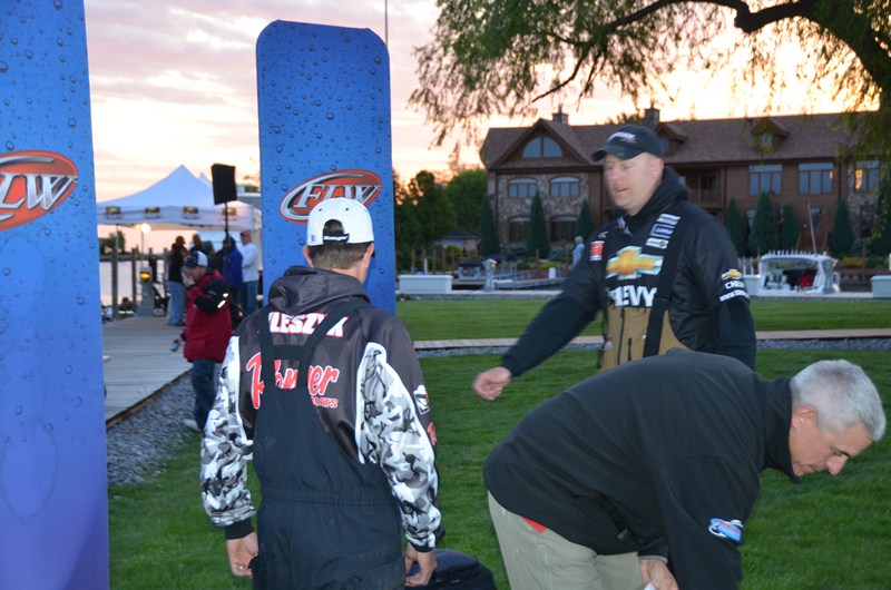 7BAB3733-FA1A-4811-8874-C0748A8BDAA7