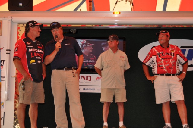 7C00F29A-B20C-4702-B136-6D67828FBCC5