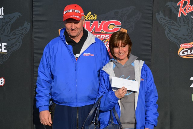 7C0933C1-4FD6-4F52-AECC-2AAB07FB8255