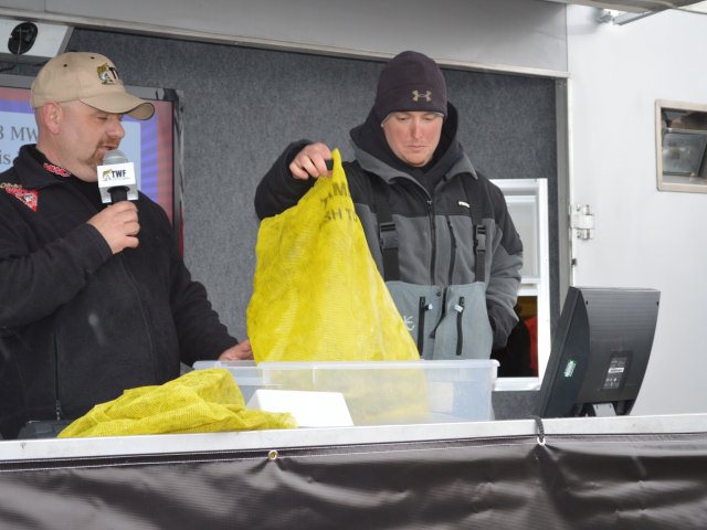 7C0FD66E-28A9-4782-AB86-046F8C888EF8