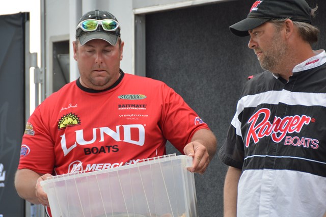 7C174793-141C-4840-B69E-560E6CD5665F