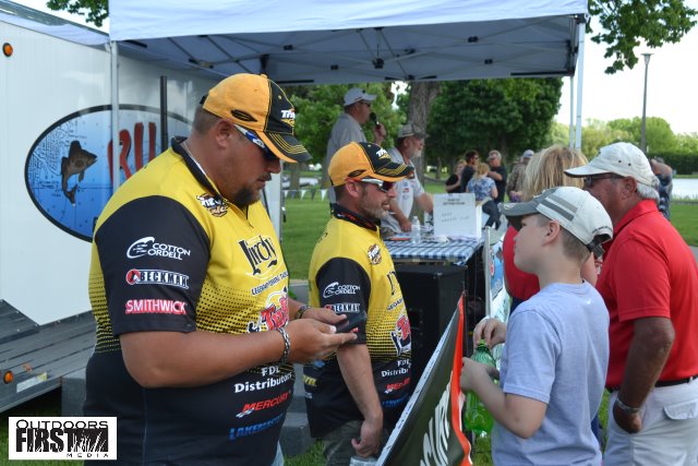 7C1A45D4-209F-4342-B495-E9B8773EB2AC