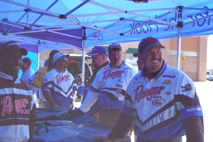 7C28855A-C59D-471F-9B60-292C3ED1F53D