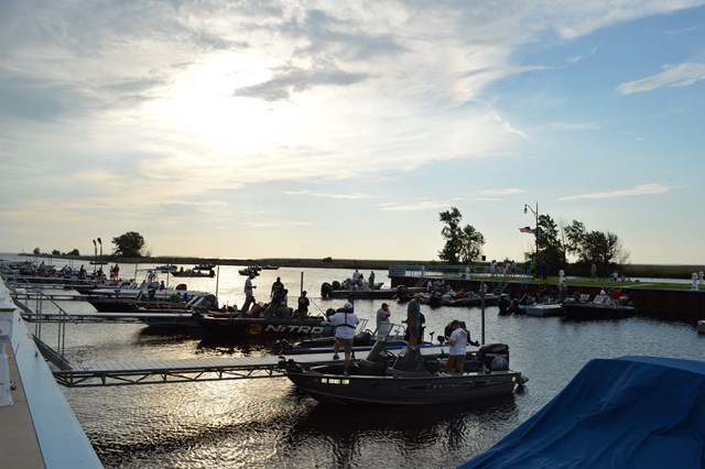 7C460B8E-7049-4B3B-9D82-380521040754