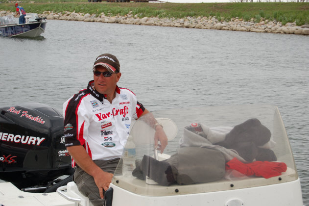 7C598E40-F3C5-45B5-9C86-C4F0089B9AA1