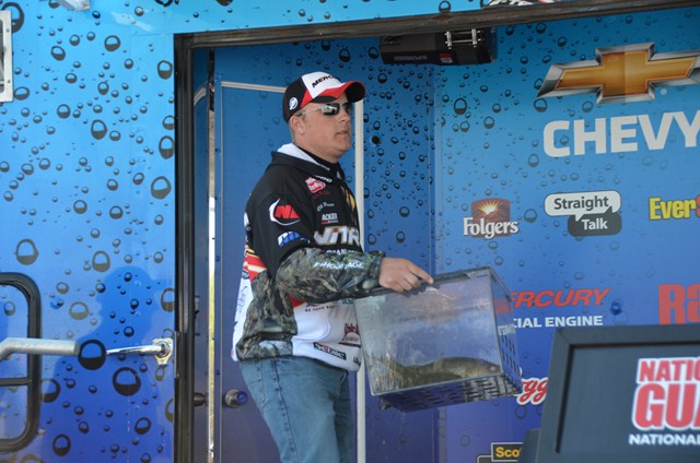 7C99F08B-D413-4E46-B8FC-21458FE6B138