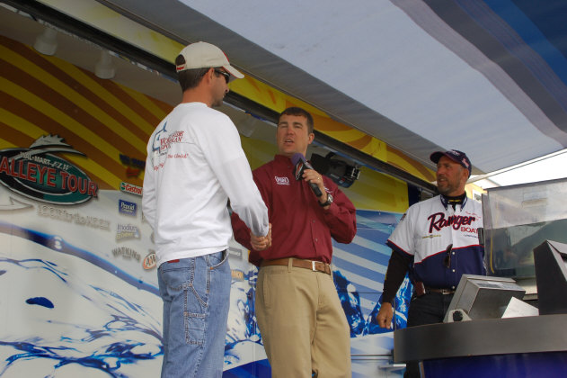 7CA562A4-3116-4663-91D1-B9AA2AF8DBFA