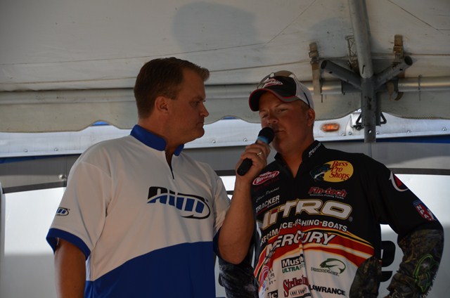 7D03A823-0D5A-464B-8004-A2EF42113344