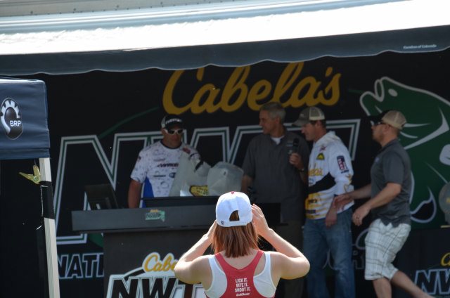 7D0E2002-E39F-40EC-A536-EEDDD1B189E9