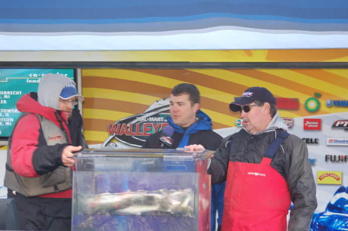 7D12E373-B882-42A2-97BF-BAB5C24CC8FA