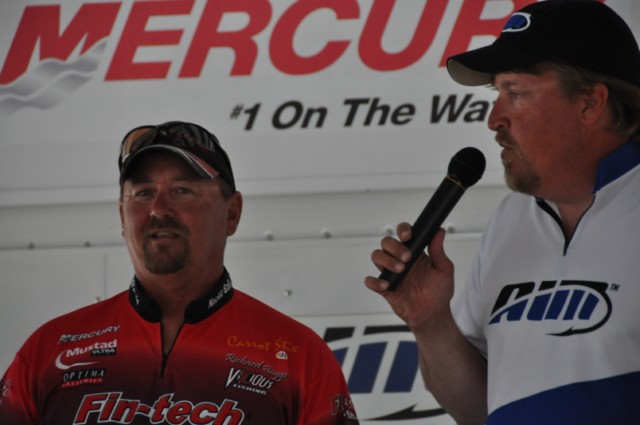 7D2FFB0D-30AF-4F9C-8D18-2FCD321EFE41