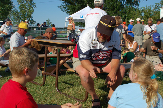 7D3E9BFA-71EE-4F55-8AA4-A7124600F659