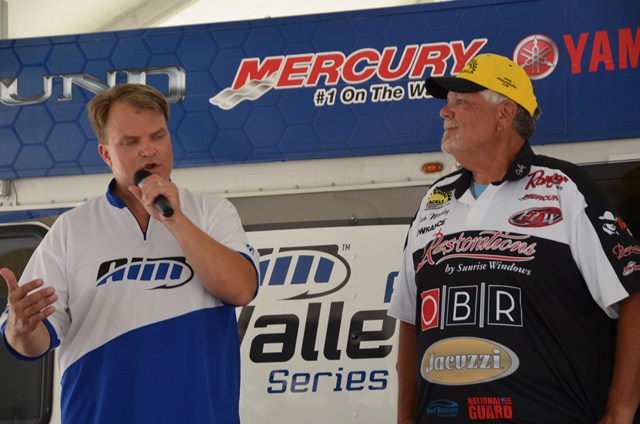 7D566D34-DEE1-4DC4-B706-FFC85612D5E0