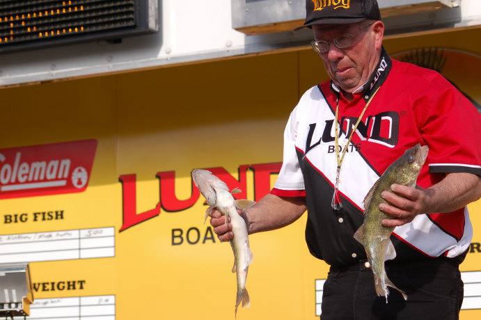 7D6BDD82-1CD4-4567-8B04-8D318C453FFE