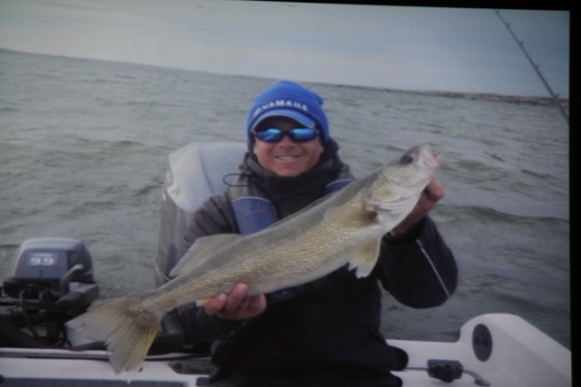 7D8E68FF-D047-4383-BE32-7B3EAE6D995B