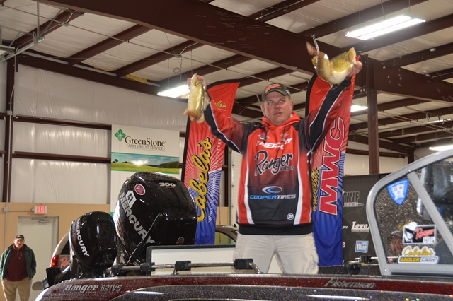 7D9C7C5C-CAF5-4EE2-993A-09C27C3E702D