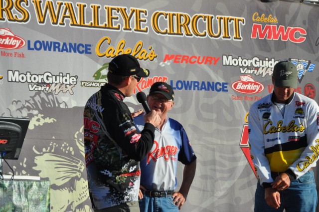 7DAD9543-060E-46E7-BAB7-DEB545011CD4