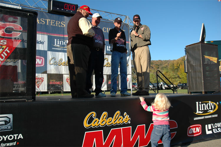 7DB05B9B-522D-4F8C-8615-7B05CB02A36D