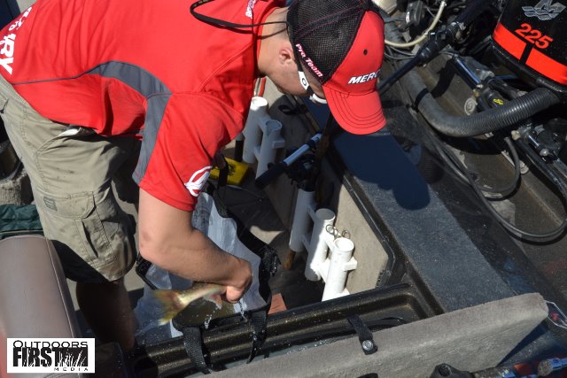 7DDBCE7E-C1F1-41E2-B9E1-24181B87FC2C