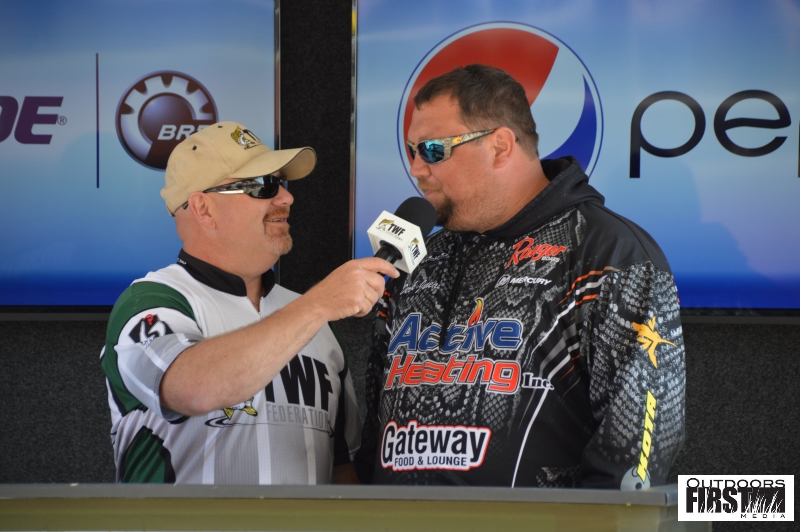 7DE95A45-1F44-40E1-B991-69CE5107E6B6