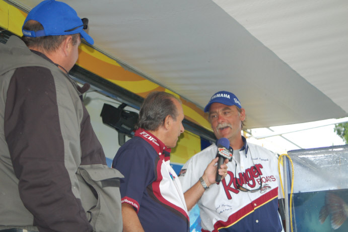 7E0A4B36-F8A8-4BAE-BB72-66B3FF174E18