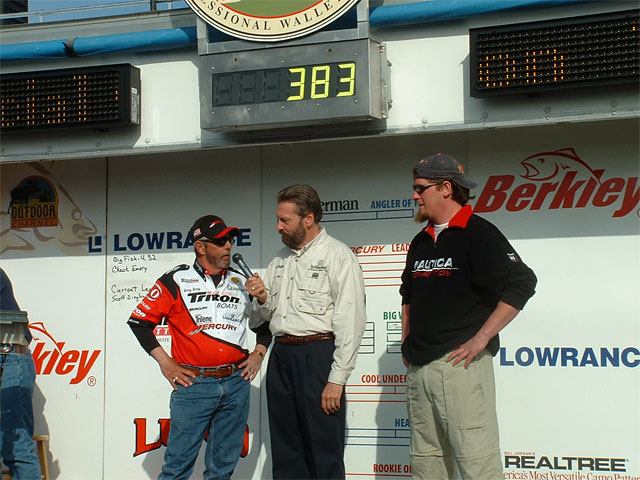 7E0F5C69-0A09-4DA3-98E2-540F516F3BE2