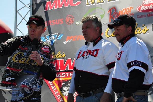 7E3188C6-69B3-49DC-99F0-FA2D3E1B1335