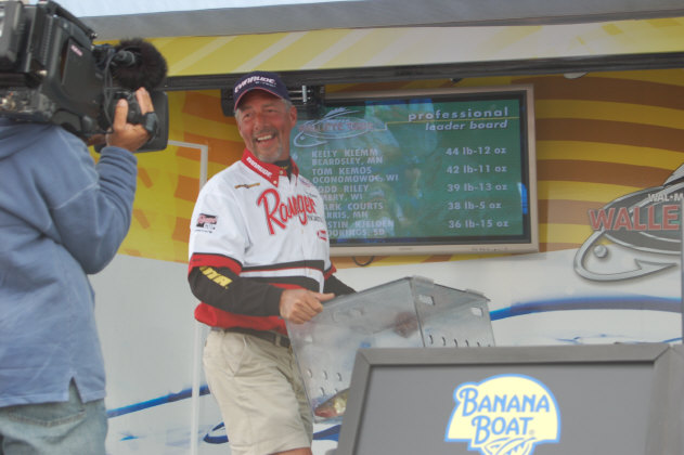 7E362E0F-9FDC-4309-B98C-3A9E59AF38D2