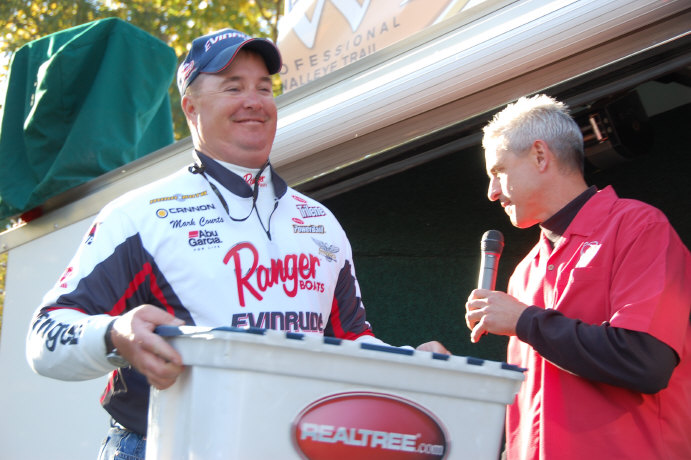 7E3D91E8-51C8-4C14-835A-203607C1B143