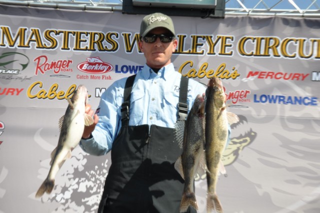 7E4A3572-CD15-4254-9DA4-73CBCA61CAA0