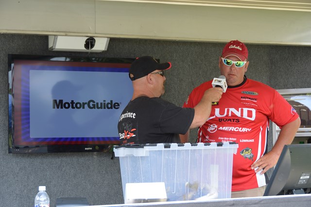 7E60FEDA-03F1-4A7E-B7D4-C9514C62C622