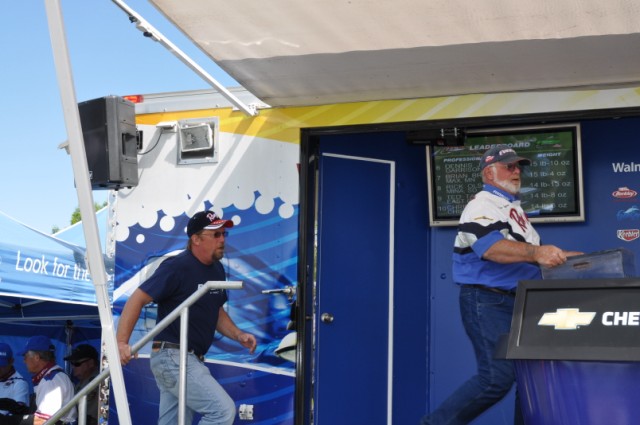 7E9E26E6-1867-47C9-A648-FFA9D4657B4A